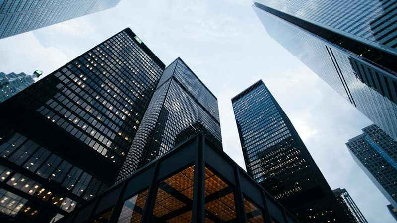 European Banks Navigate French Fiscal Stress and a Hawkish ECB Hold